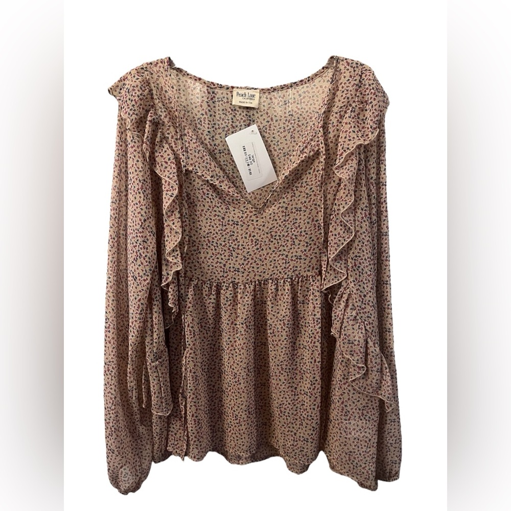 NWT- Women’s Peach Love California Sheer Long Sleeve Flowy Top in Size Large